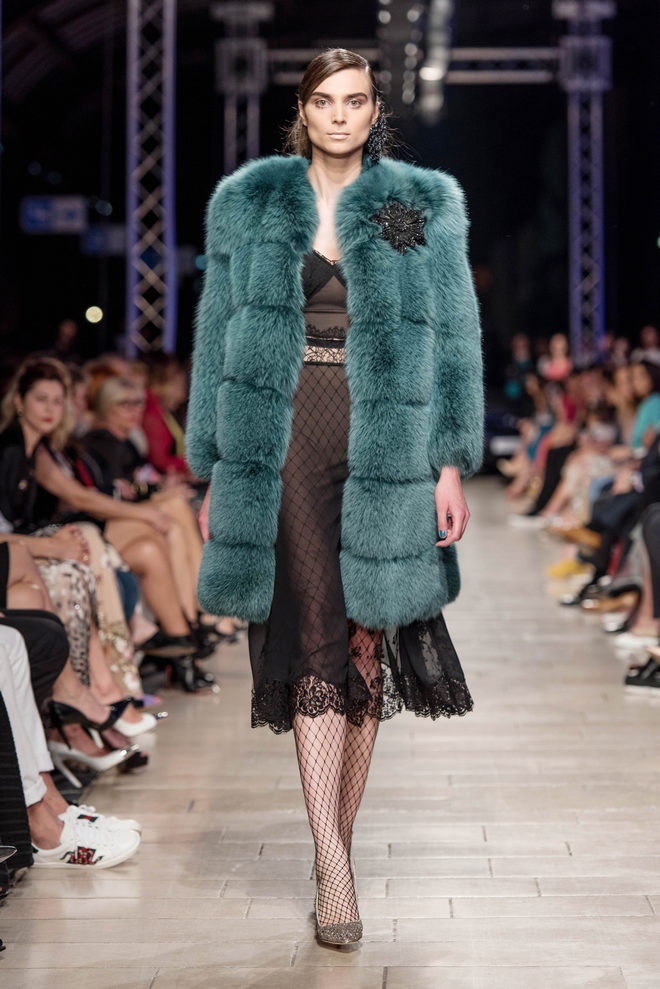 LEI LOU KOLODVOR PRINT 1