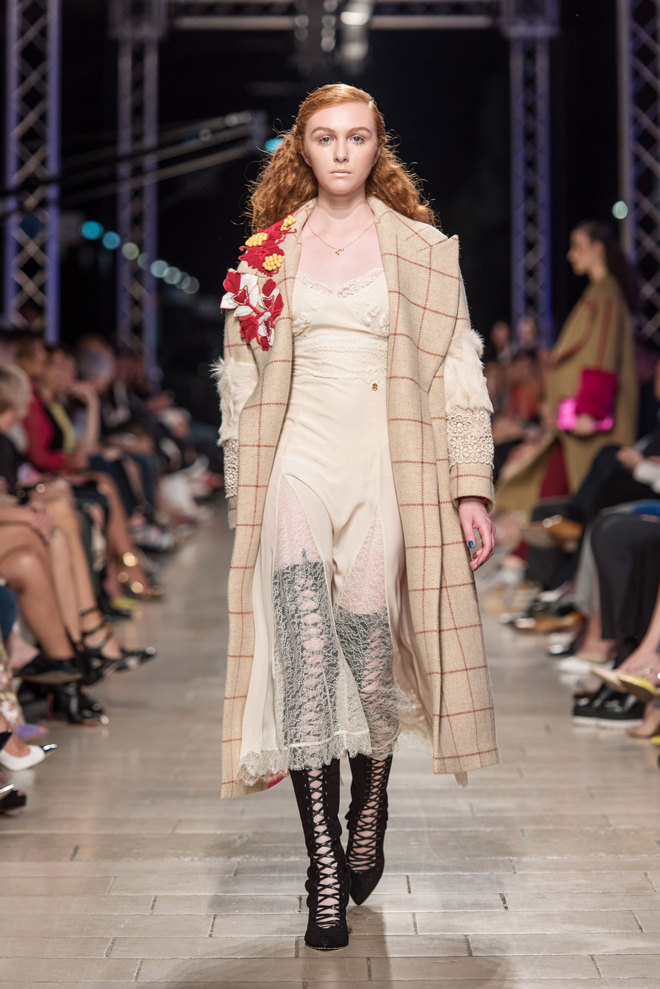 LEI LOU KOLODVOR PRINT 1