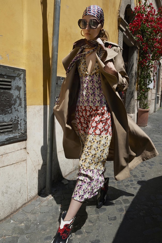 00004 valentino vogue resort 2019 pr