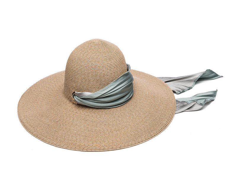 Alena Blohm Beach Photoshoot01