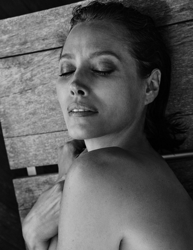 Christy Turlington Vogue Cover Photoshoot01