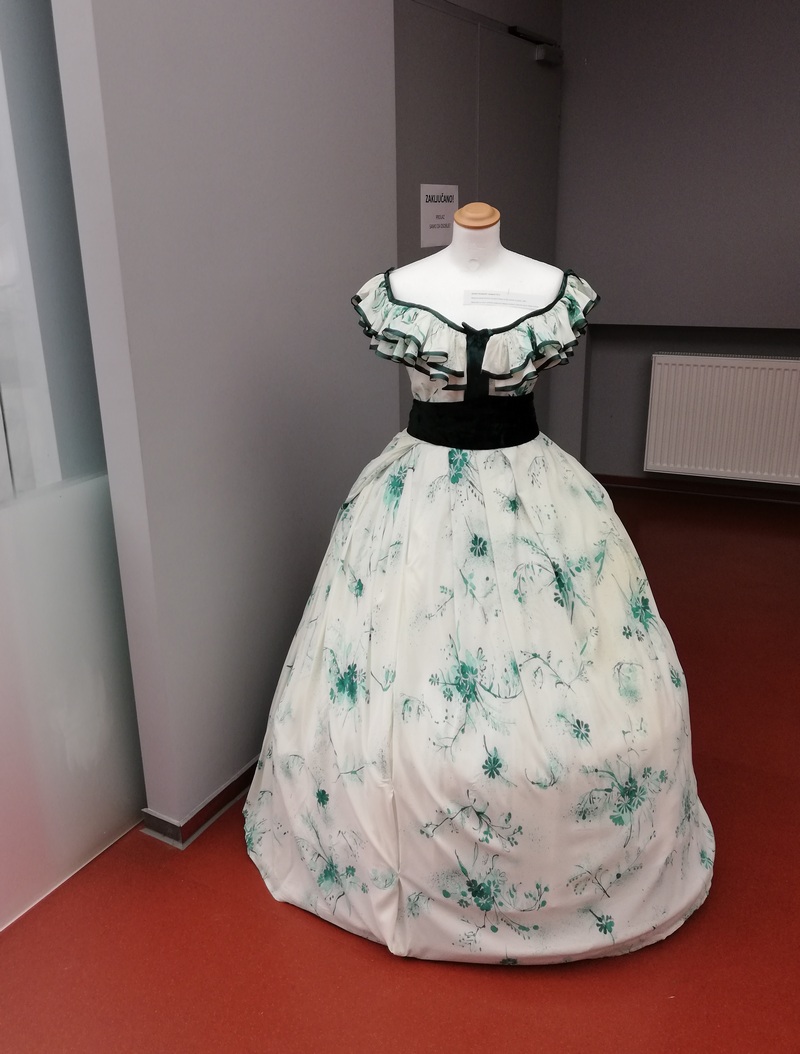 426px jane avril by toulouse lautrec