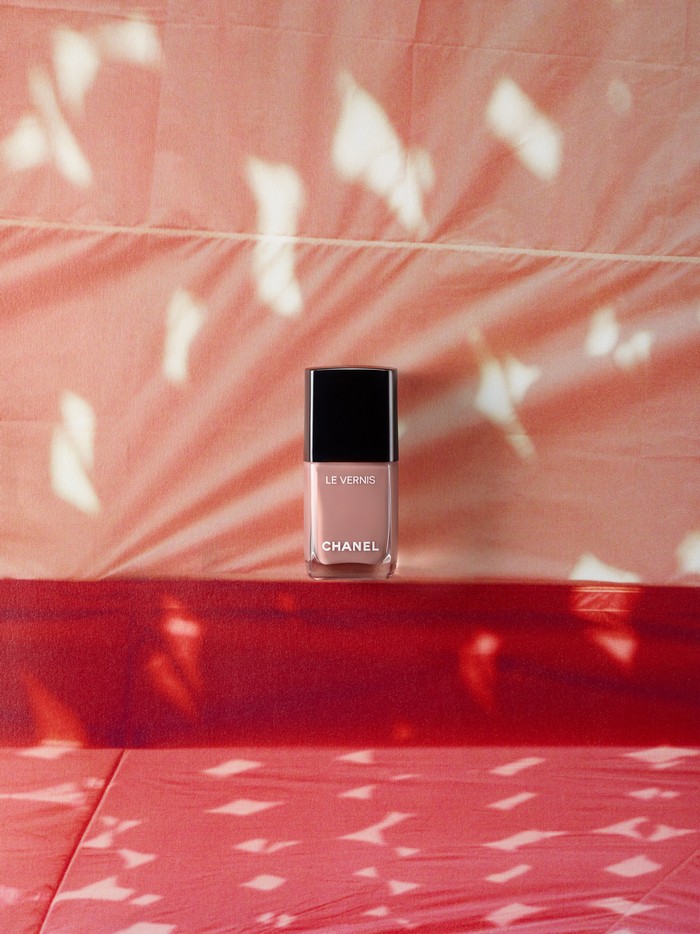 01 CHANEL SS19 LES 9 OMBRES LD