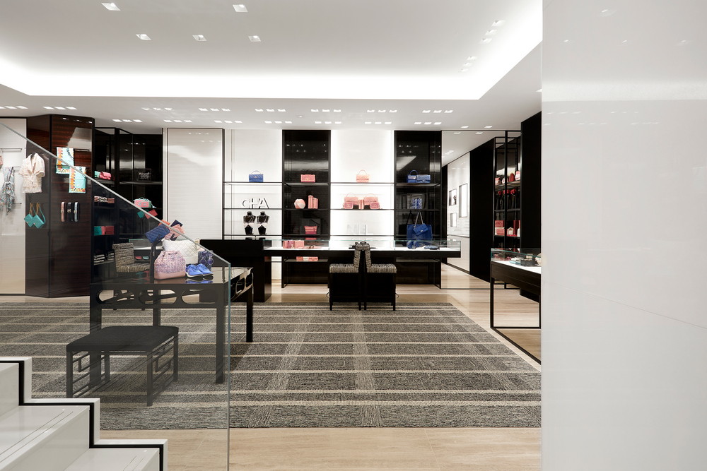 01 Monaco boutique pictures by Marie Liskay 01 LD