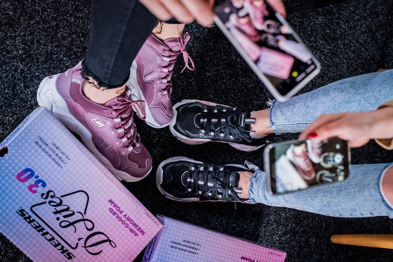 SKECHERS DLITES 3.0 4