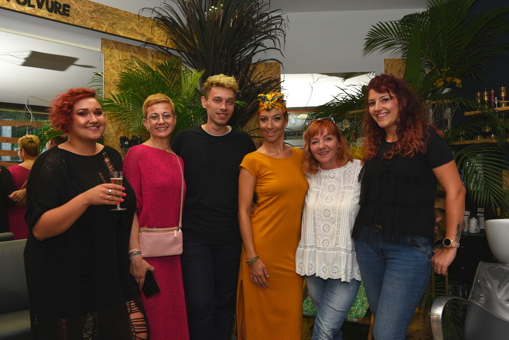 ITGIRLSOCIETY4.7.2019. DOSMINKEIFRIZ1