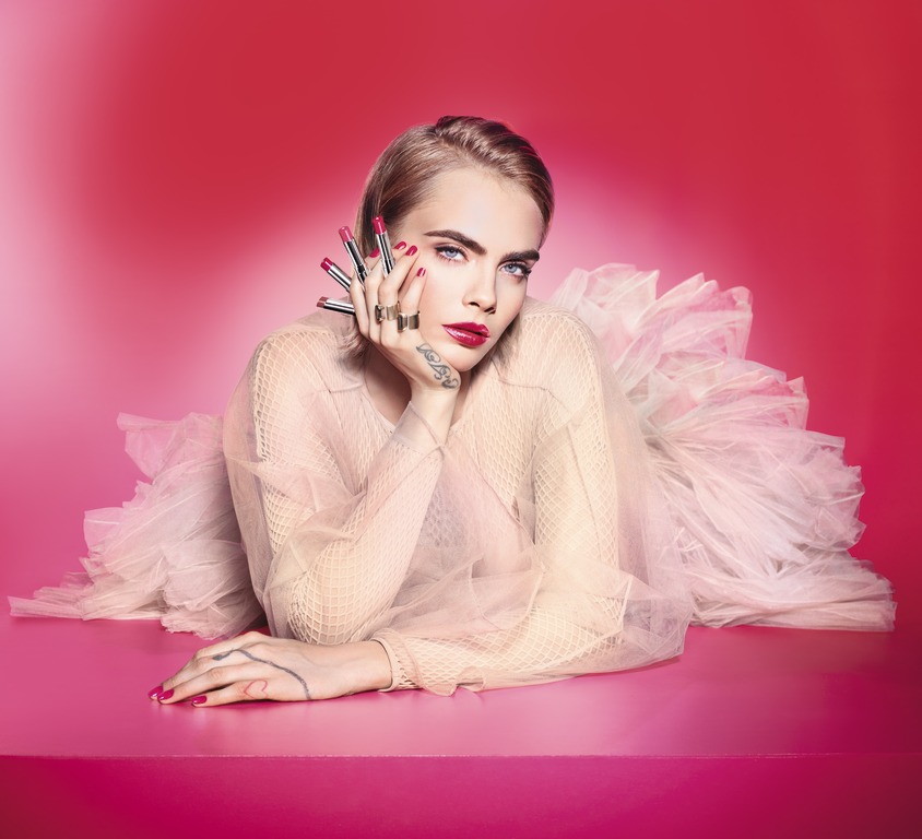 13730ART fin9 976 L4 F39