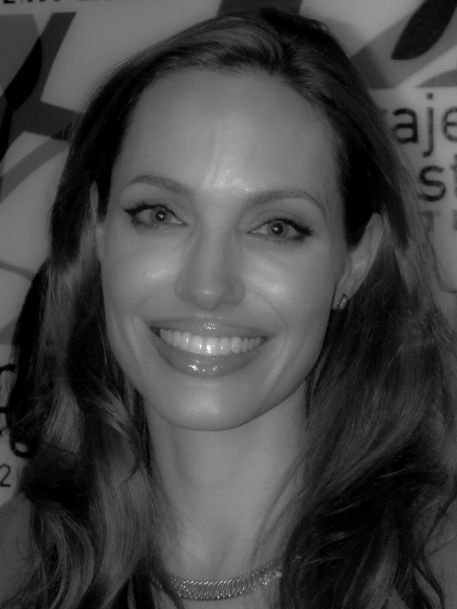 ACTRESS ANGELINA JOLIE 2 2