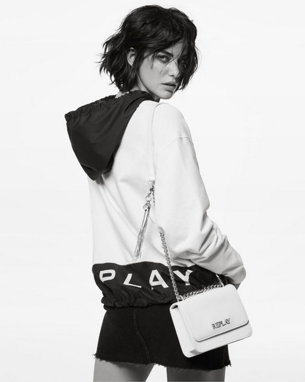 IG REPLAY SS22 BW 09 Medium