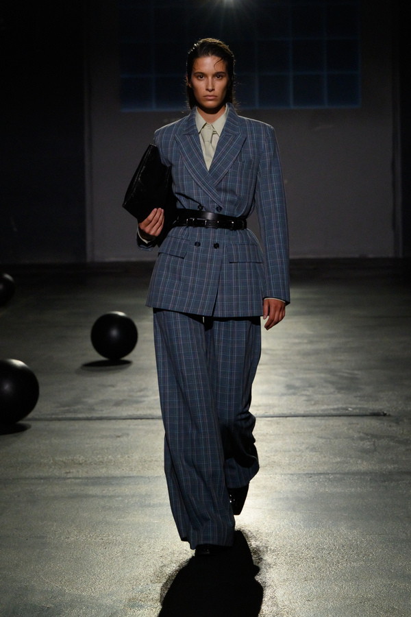 KLISAB FALLFALL6 web 4