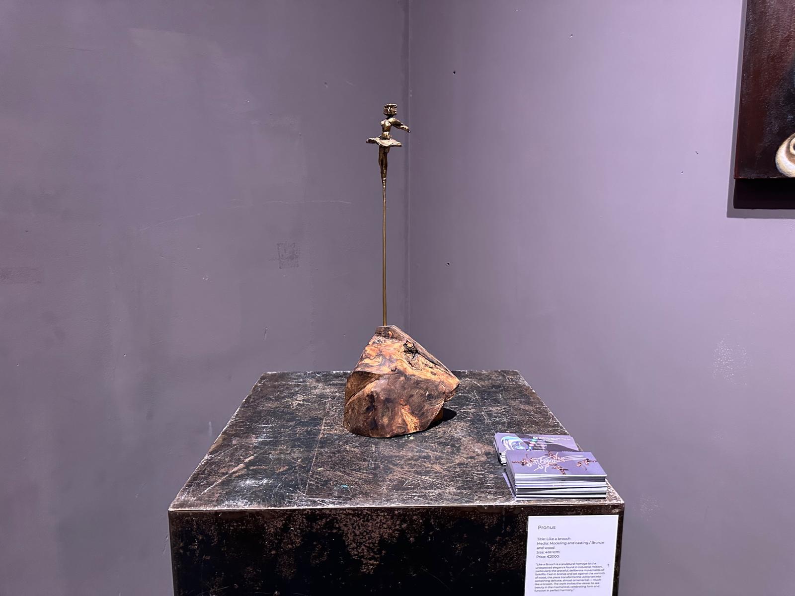 Kip Kao za broš izložen u Europskom muzeju moderne umjetnosti MEAM u Barceloni