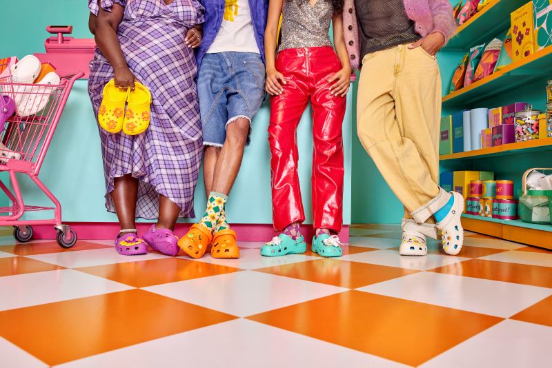 S1 2025 CBJ Runway Knee Down Group 3 10571