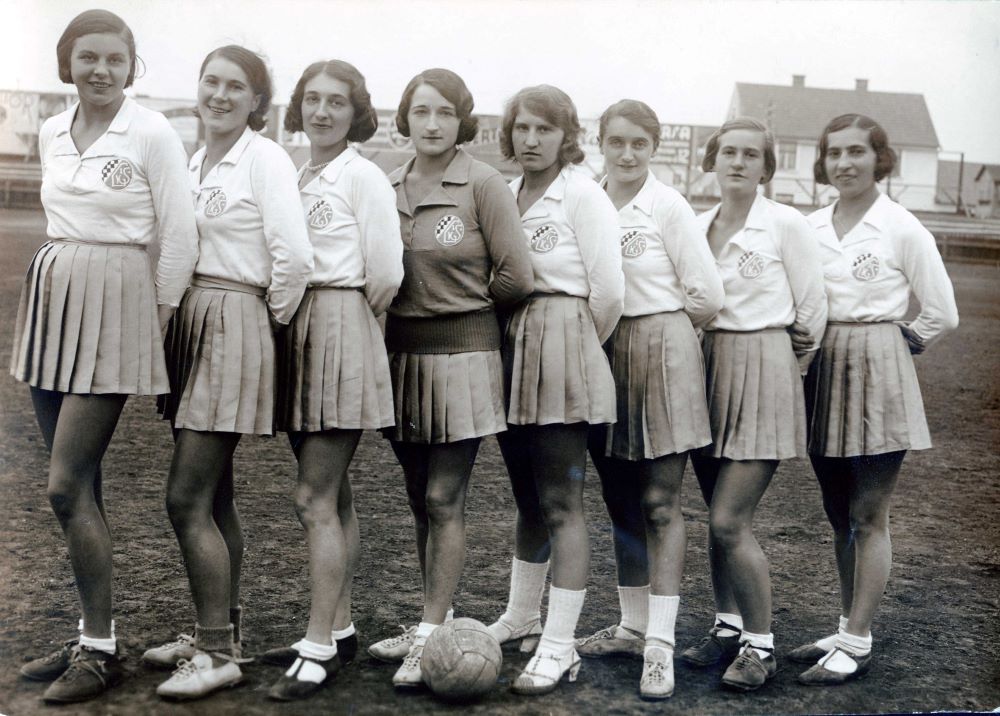 Hazenašice I. hrvatskog građanskog športskog kluba u Zagrebu 1925. HSPOM FT007676