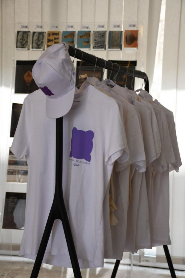 Dizajnerska kolekcija suvenira LEXALE i Arheoloski muzej Zadar 22