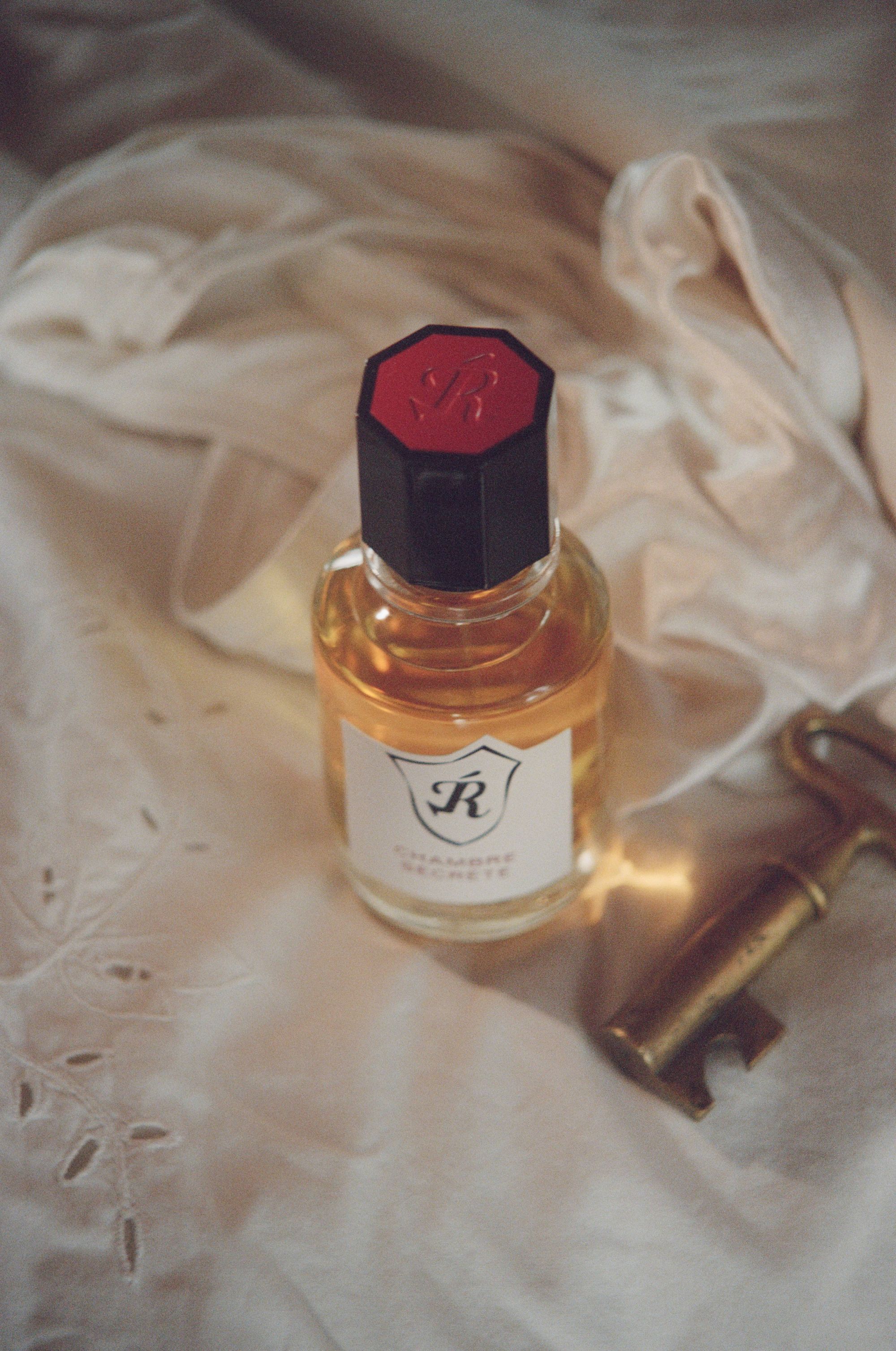 68c4a37ad800436a7542e307 FLAUNT RESERVATION PARFUMS2