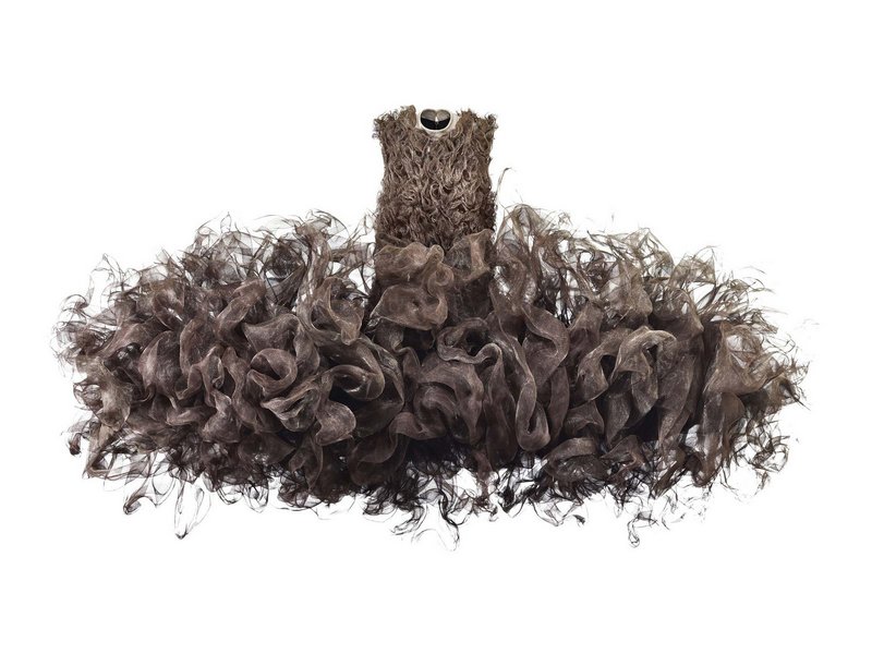 02-iris-van-herpen-exhibit