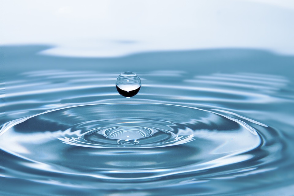 drops-of-water-578897 960 720