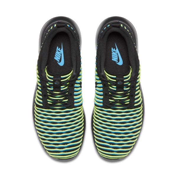 Roshe Two Flyknit Womens 5 native 600