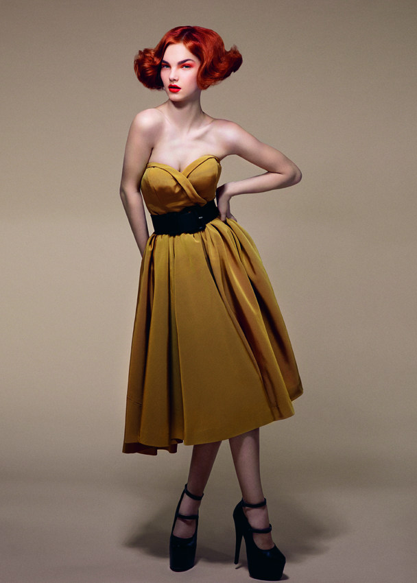 EL 2 2013 40s Retro Catwalk Ellen 05 050