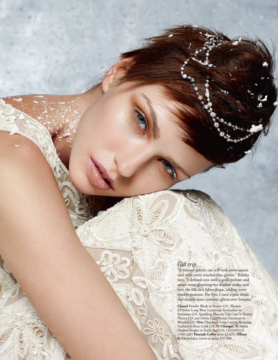xHarrods-Magazine-December-2013-Beauty-Special-gilt-570x737.jpg.pagespeed.ic.d0yAe0kmuS