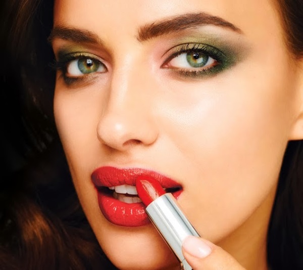 Irina-Shayk-for-Avon-Brazil-2013-12
