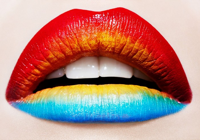 A-Permanent-State-of-Sunshine-for-Tush-amazing-lips cr