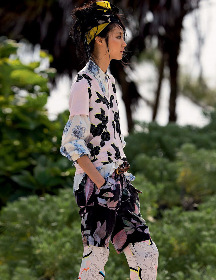 Ji-Hye-Park-Elle-Italia-Hans-Feurer-June-2015-3