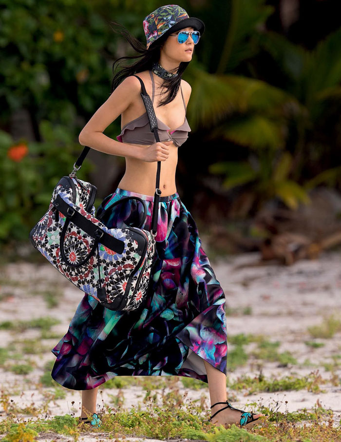 Ji-Hye-Park-Elle-Italia-Hans-Feurer-June-2015-8