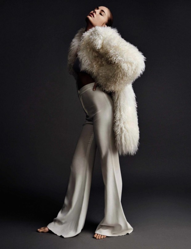 nadja-bender-by-hasse-nielsen-for-vogue-spain-july-2015-5-620x808