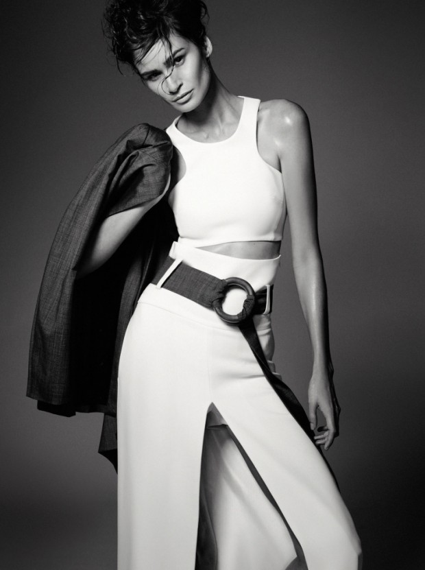 caroline-ribeiro-ana-claudia-michels-by-nicole-heiniger-for-harper s-bazaar-brazil-august-2015-620x831