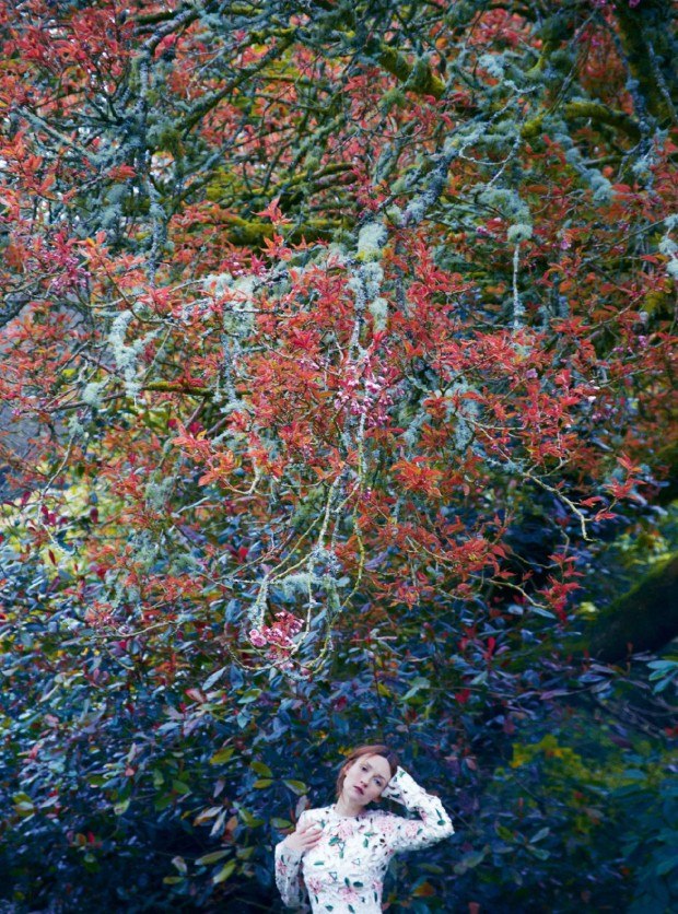 harpers-bazaar-uk-october-2015-erik-madigan-heck-11dd-620x836