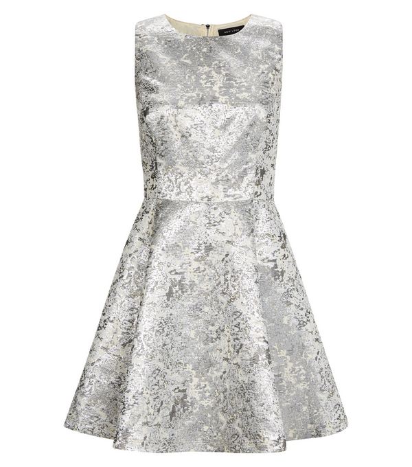 newlook 109359515612813722