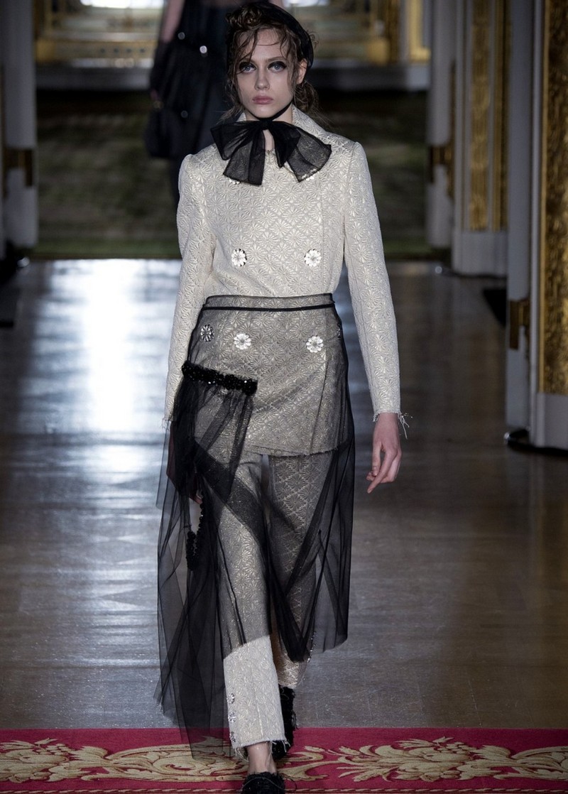 SIMONE ROCHA FALL 2016 5