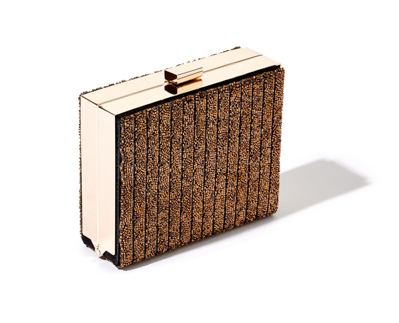 newlook 10935951930681698 cr