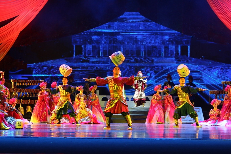 Rainbow over the Silk Road