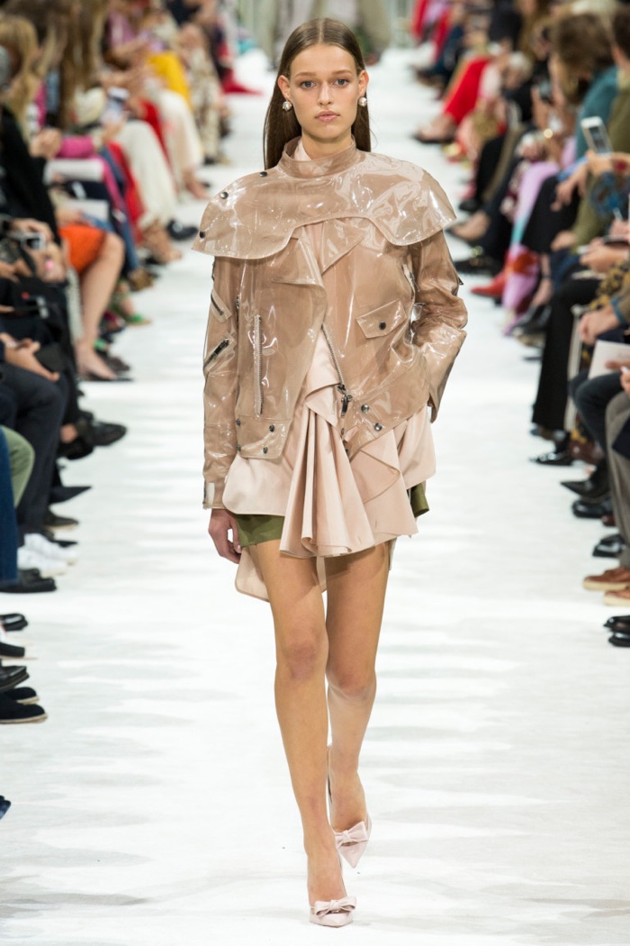 Valentino Spring Summer 2018 Runway01