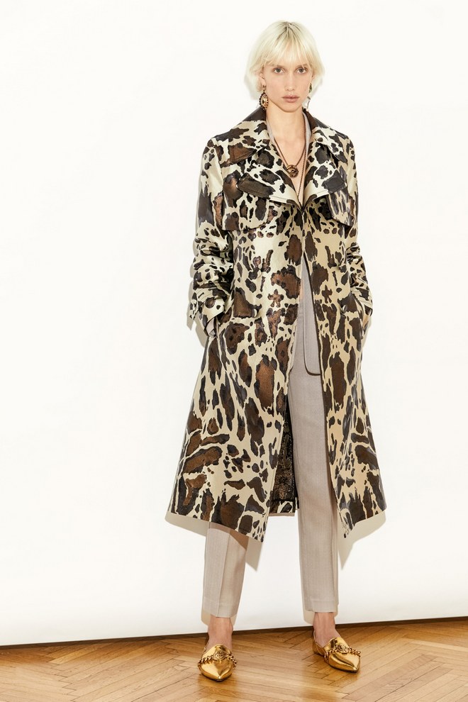 00002 Roberto Cavalli vogue pre fall 2018 pr