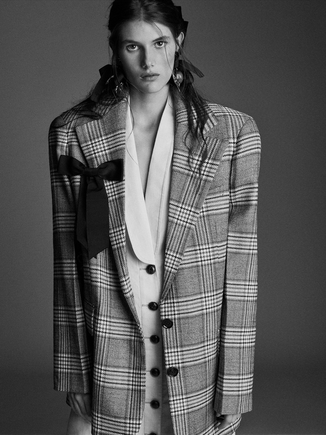 Tomas de la Fuente Telva Magazine December 2018 Lucia Lopez 1