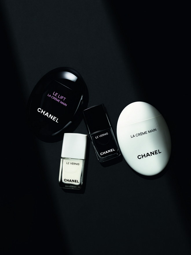 01 CHANEL FALL 2019 LE NOIR ET LE BLANC DE CHANEL VISUS PRESSE LD