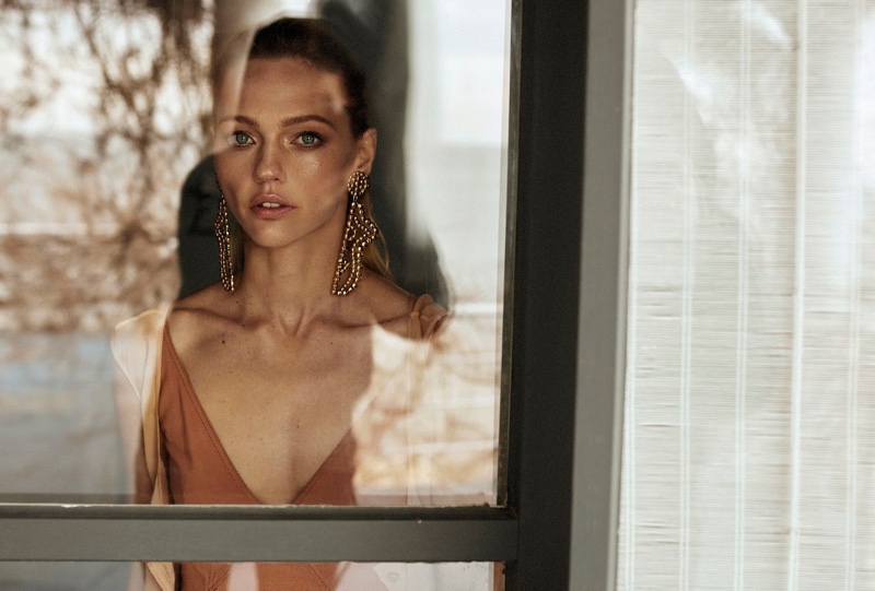 Sasha Pivovarova Vogue Greeece Cover Photoshoot01