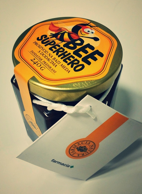 FARMACIA PHTOGO BEE SUPERHERO12