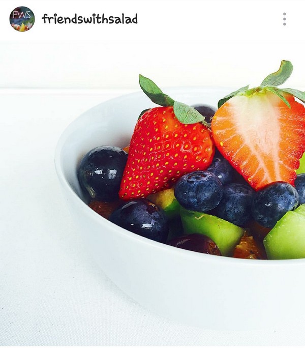 INST LIFE FRIENDS WITH SALAD17